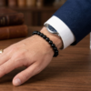 Bracelet Onyx Noir grade A sur poignet homme chic par romain-creation.com