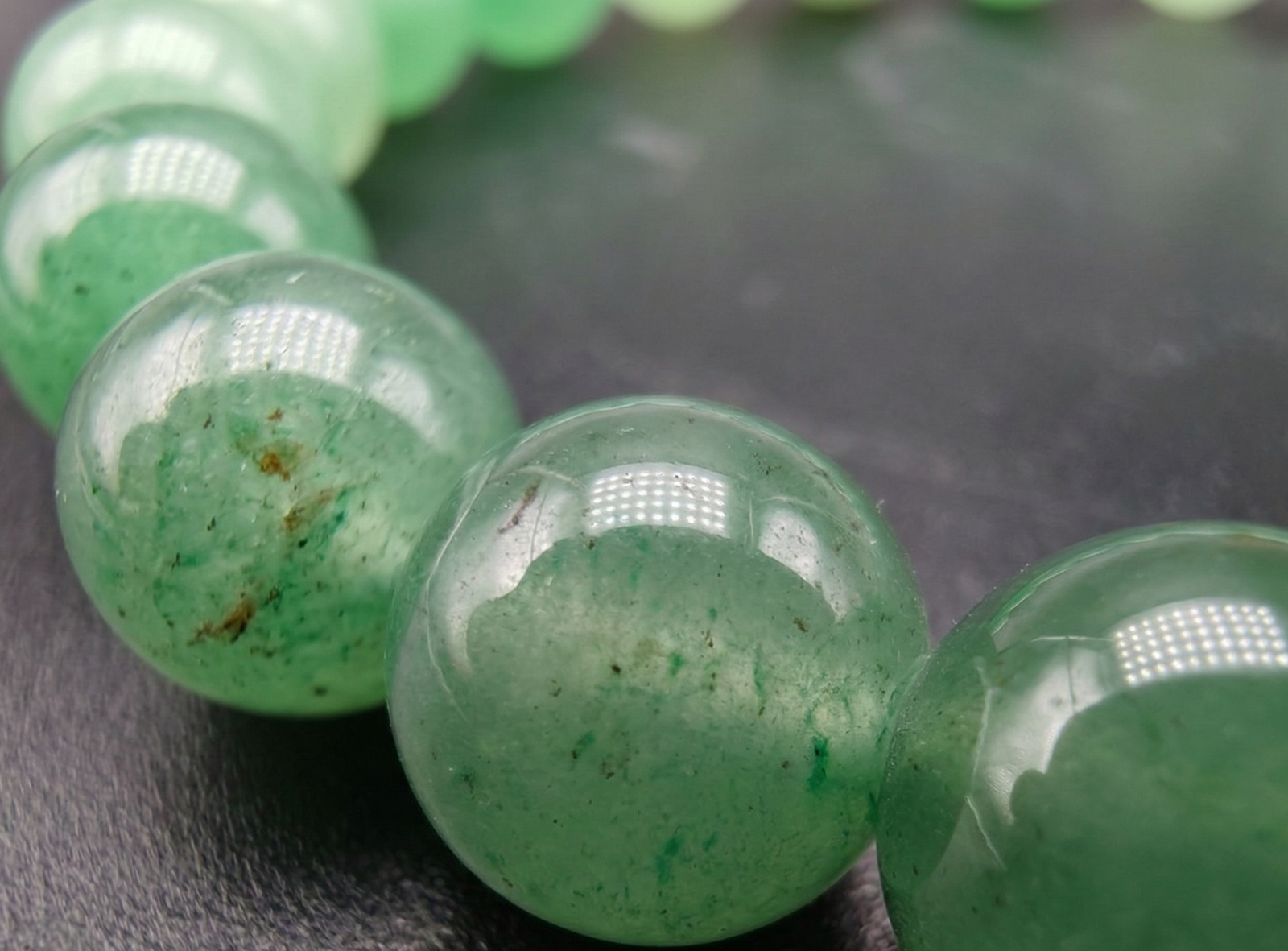 Détails Perles aventurine verte par Romain Creation