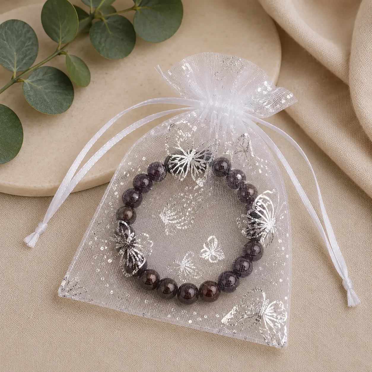 Bracelet grenat rouge 8 mm grade AA dans sachet organza