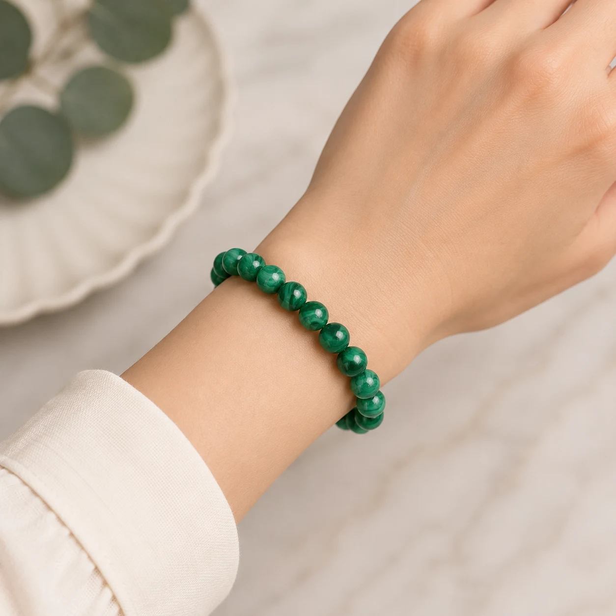Bracelet malachite 8 mm grade AA sur poignet